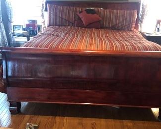 Wood King bed