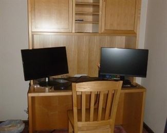 Contemporary computer desk w/hutch & 2 Acer monitors