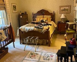 Carved mahogany double bed, Queen Ann stool, nest of tables