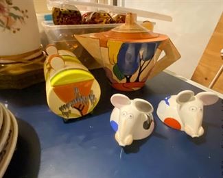 Clarice Cliff teapot, jampots and plate (not shown)