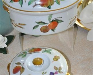 Terrific Royal Worchester "Evesham" Round and Oval Covered Casserole Serving Dishes Available