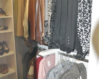 Closet Full of Women's Apparel, including J'Envie, Boston Proper, Moda Int'l, Soft Surroundings and Michael Simon. Most sizes 6 -8.
