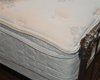 Full Size Posturepedic Reserve Mattress, Dante Park, Plush Euro Pillow Top