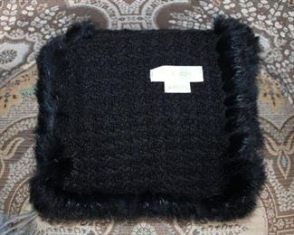 ANGORA SCARF