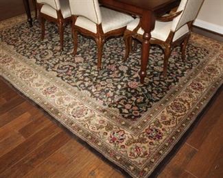 BEAUTIFUL 8' X 10' AREA RUG