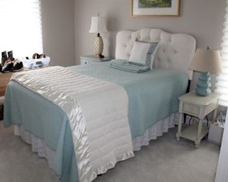 FULL PADDED HEADBOARD, BEAUTY REST FULL MATTRESS