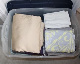 KING SIZE SHEETS/PILLOWCASES