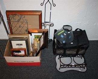 PHOTO FRAMES, DOG ACCESSORIES
