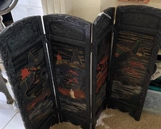 Small oriental screen