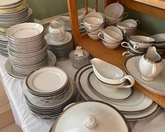 Continental China & Regal M Victoria