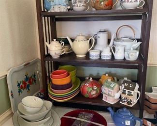 Teapots , Fiesta & Frankoma