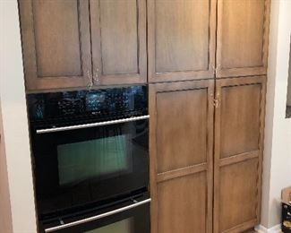 Kitchen Cabinet & Jenn Air Double Oven