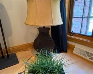 Table lamps and decor