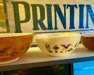 Vtg Pyrex Cinderella Mixing Bowl Set Brown Eagle White Gold