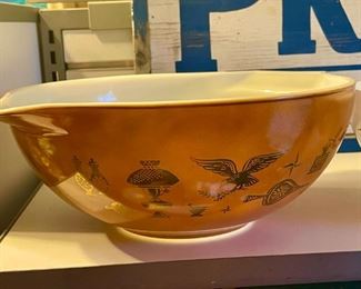 Vtg Pyrex Cinderella Mixing Bowl Set Brown Eagle White Gold