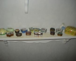 small pill boxes