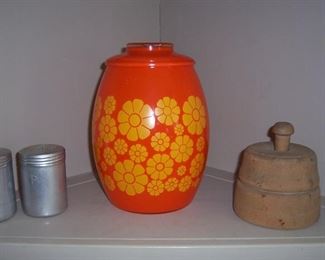 Bartlett Collins cookie jar -- wood butter mold