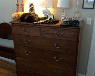 Antique mahognay 6 drawer chest