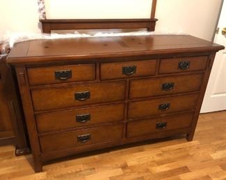 Solid wood chest with mirror
