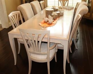 Ethan Allen Dining table and chairs