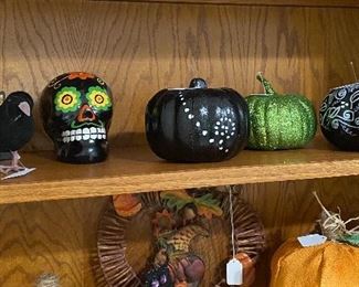 Assorted Seasonal Decor'