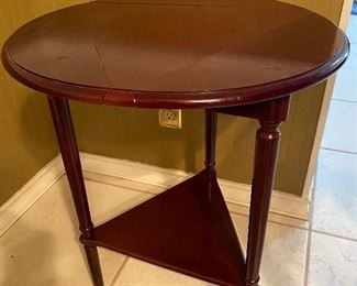 Mahogany Drop Leaf Tea Table 