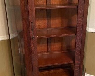 Antique Quarter Sawn Tiger Oak Half Bow Curio Cabinet (Needs Glass Replaced in Front)