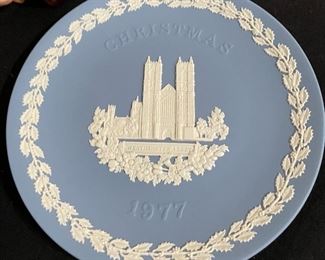 Wedgewood Collector's Yearly Plate 1977