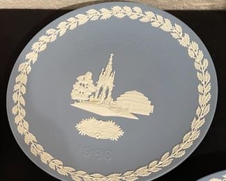Wedgewood Collector's Yearly Plate 1986