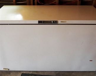 Kenmore Chest Freezer, Model 13235, 23.1 Cubic Feet, 36" x 62" x 28", Plugged In And Running, With Key