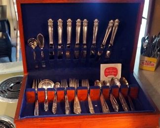 Homes And Edwards Inlaid Silver Plate Flatware Set, In Felt Lined Box, Qty 62 Pieces