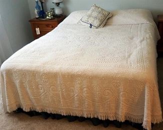 Queen Size Bed, Including Mattress, Box, Spring, Hollywood Frame, And Bedding