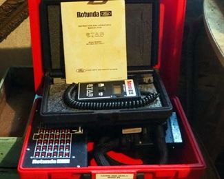 Rotunda Ford Star Tester 007-00017 In Carrying Case And Electronic Engine Control Breakout Box, Model T83L-50-EEC-IV