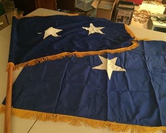 One-star general and two-star general flags.