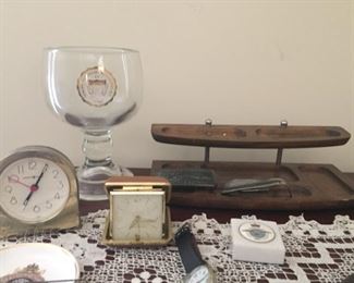 Valet items and clocks.