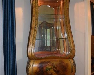 French Vitrine