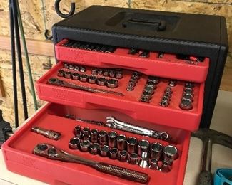 Ratchet tool chest