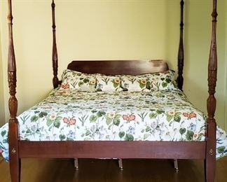 King Size Mahogany Rice Carved Bed