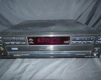 Sony 5 Disc CD Auto-Load System (CDP-C13), high density linear convertor