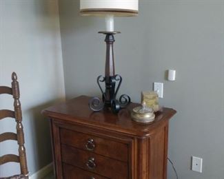 Thomasville night chests