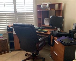 DESK, CHAIR, COMPTER MONITOR