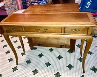 Vintage sofa table w/ drawer