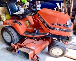 Subject to Early Sale: Kubota 3 cylinder Diesel, G1900 garden tractor, 54" deck, 1,300 hrs, runs well!