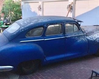 Subject to Early Sale: 1947 Chrysler Windsor vintage car, great restoration project, amazingly solid body!