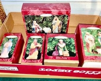 Hallmark Nativity set/series