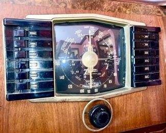 Vintage Zenith radio