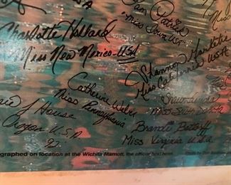 Signatures of Miss USA contestants