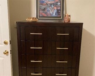 Havertys chest of drawers