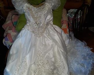 GINZA COLLECTION WEDDING Dress size 12
