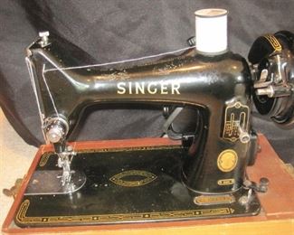 Singer Sewing Machine model 99K.